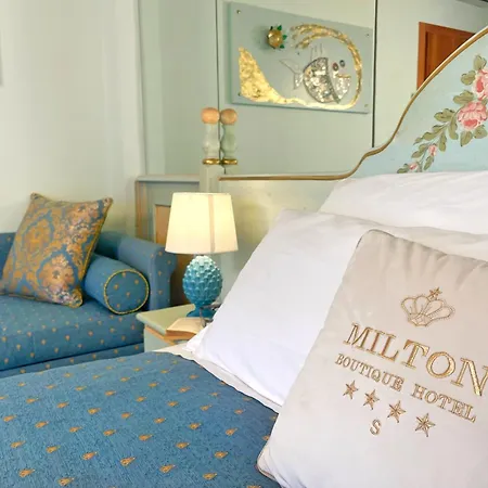 Milton Boutique - Adults Only מלון 4*